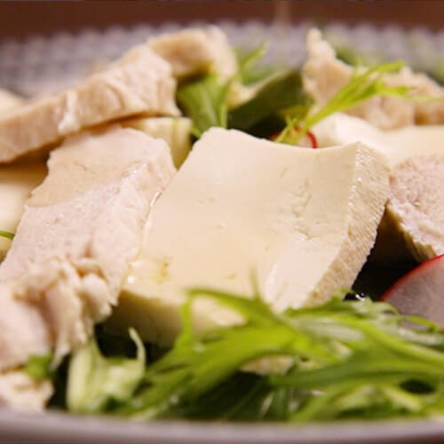 蒸し鶏と豆腐のサラダ
