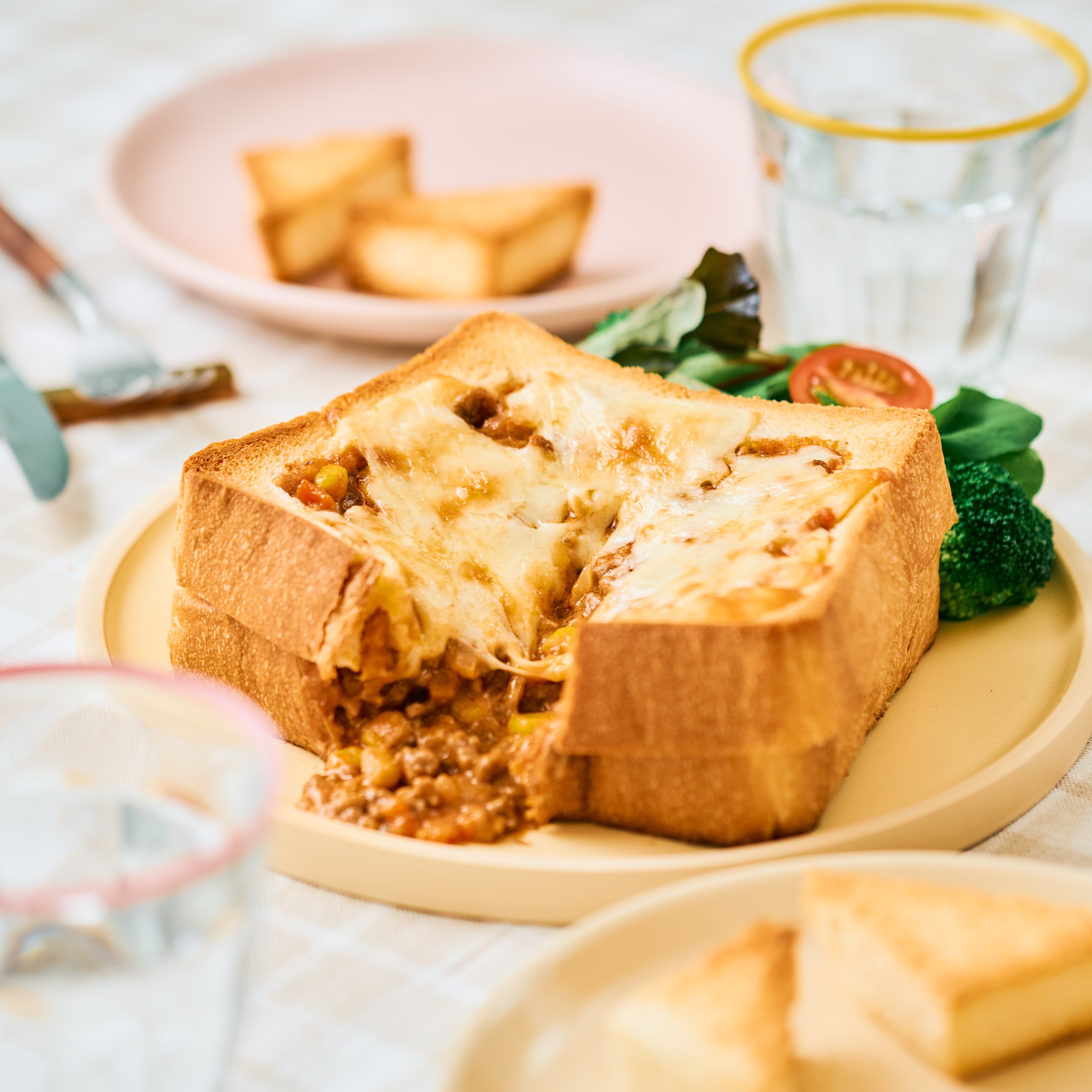 ミートソースパングラタン