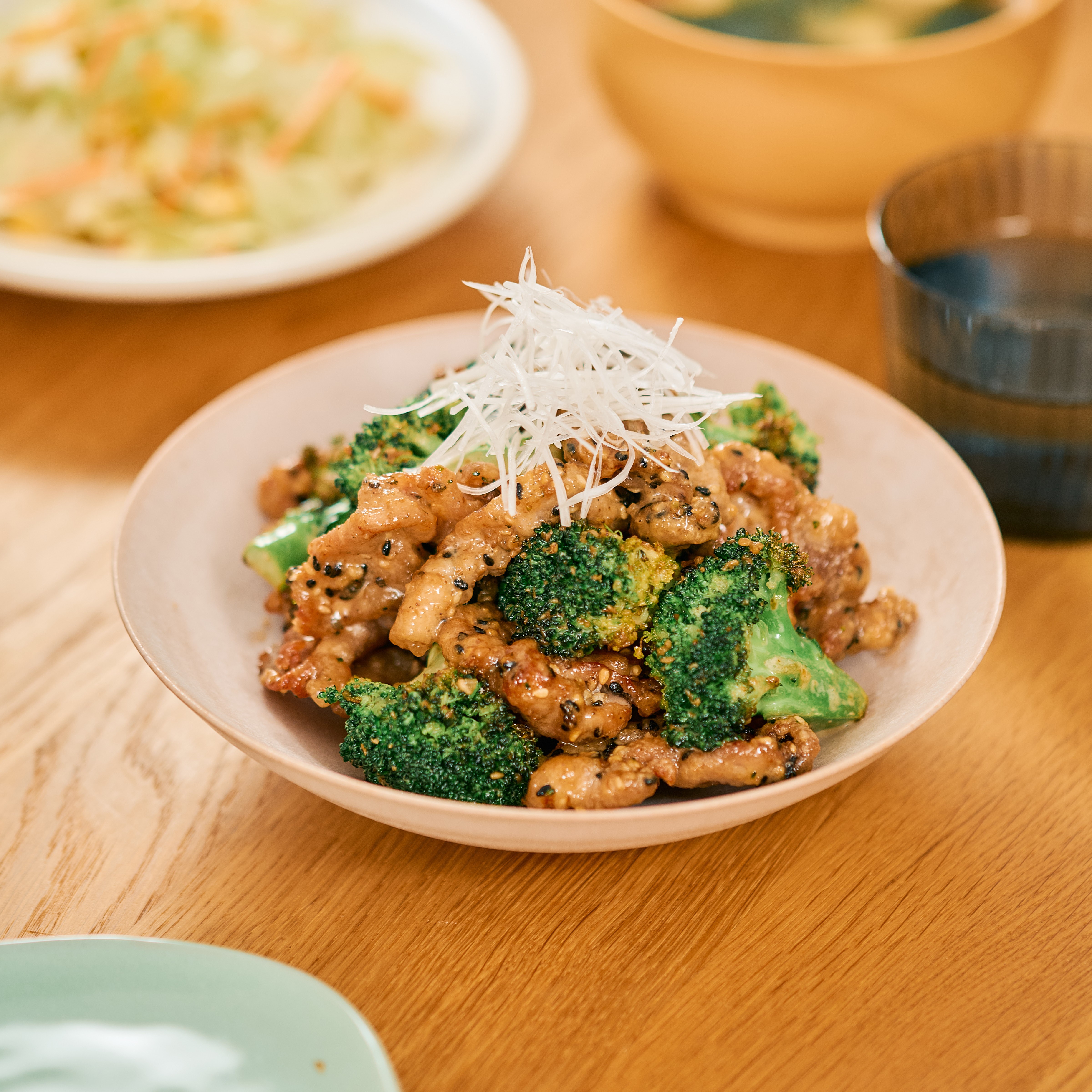 豚のごま唐揚げ ごまだれ和え